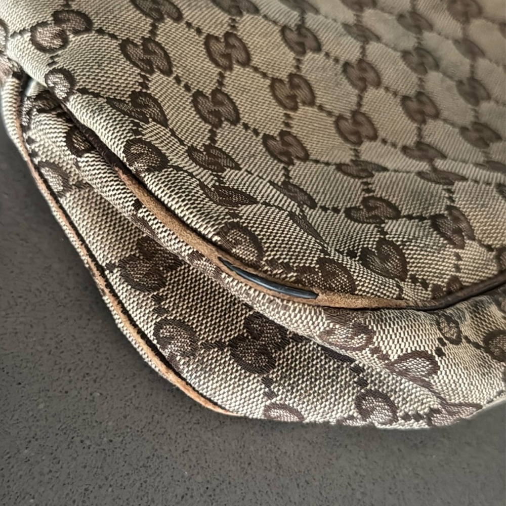 Authentic Gucci Logo Gg Canvas Eclipse Medium Sho… - image 8